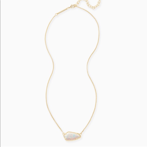 Kendra Scott Jewelry - Kendra Scott Cami Pendant Necklace in Gold
